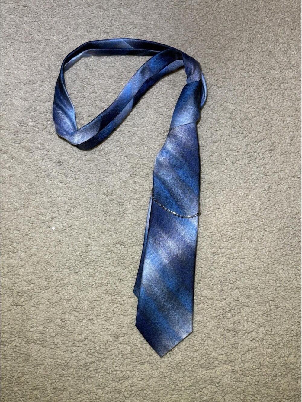 Nicole Miller New York Blue Abstract Tie Silver Heart Clip Narrow Necktie